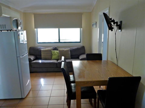 Lazy Lobster Holiday Units & Chalets - Accommodation Whitsundays 29