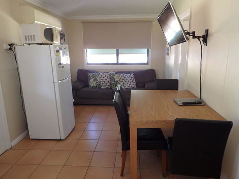Lazy Lobster Holiday Units & Chalets - Accommodation Whitsundays 5