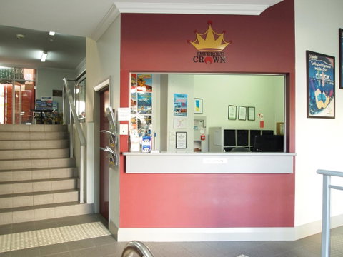 The Emperors Crown Hostel - Accommodation Whitsundays 15