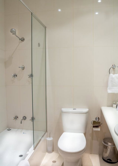 European Hotel - Accommodation Whitsundays 30