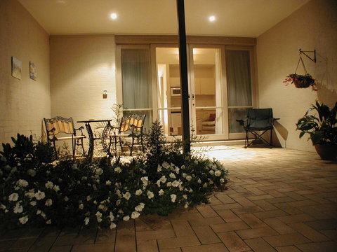 Grapevines Boutique Accommodation - Accommodation Whitsundays 19