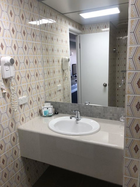 Dog Rock Motel - Accommodation Whitsundays 12