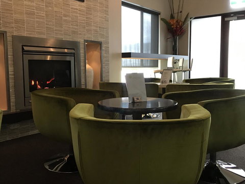 Dog Rock Motel - Accommodation Whitsundays 35