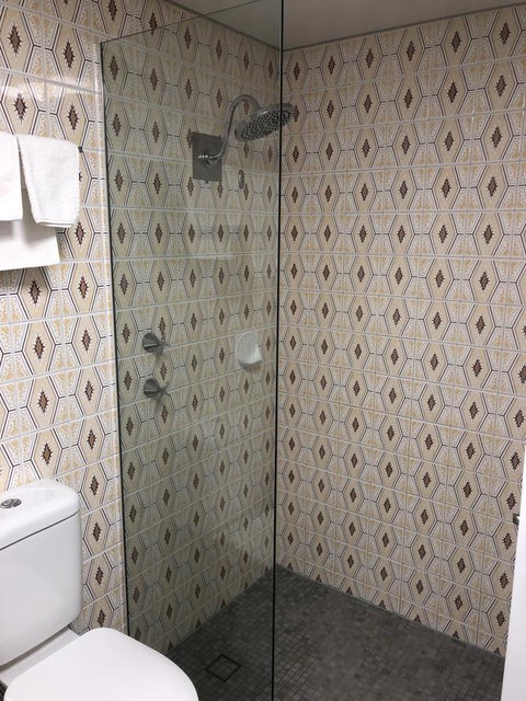 Dog Rock Motel - Accommodation Whitsundays 6