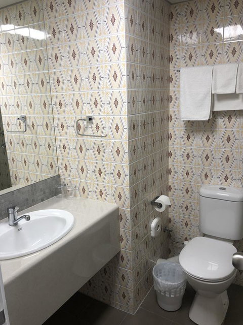 Dog Rock Motel - Accommodation Whitsundays 14