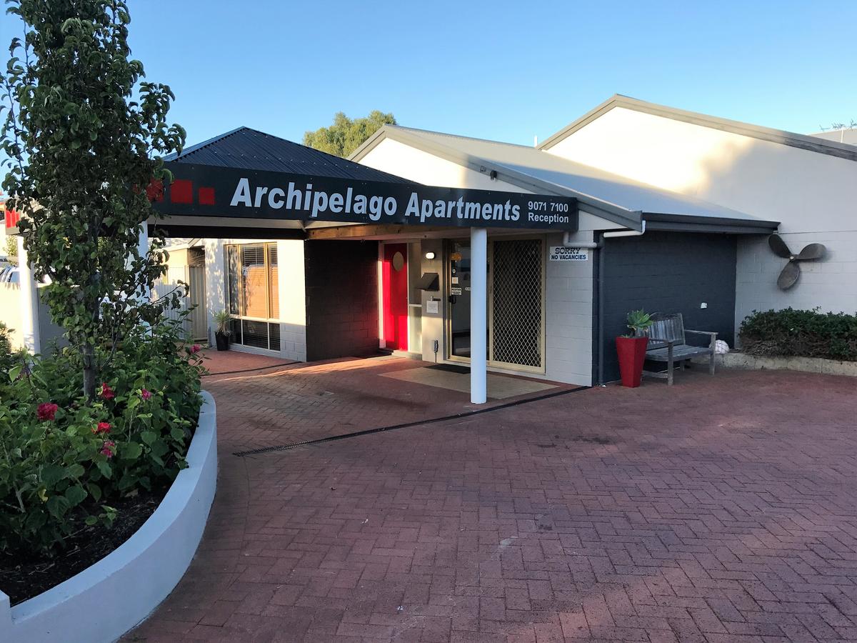 Lake Carnegie WA Accommodation Whitsundays