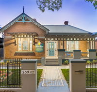 Blue Door Apartments - Accommodation Whitsundays
