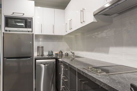 Blue Door Apartments - Accommodation Whitsundays 10