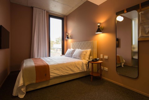 Alex Hotel - Accommodation Whitsundays 6