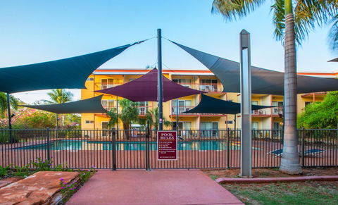 The Continental Hotel - Accommodation Whitsundays 14