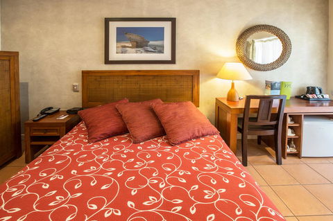 The Continental Hotel - Accommodation Whitsundays 34