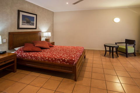 The Continental Hotel - Accommodation Whitsundays 37