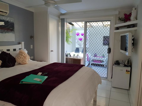 Nelson Bay Bed & Breakfast - Accommodation Whitsundays 2