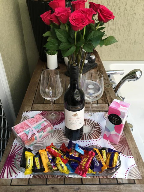 Nelson Bay Bed & Breakfast - Accommodation Whitsundays 5