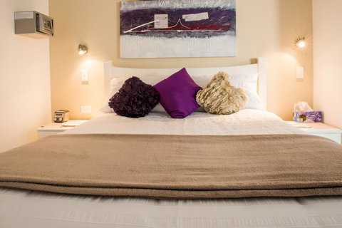 Nelson Bay Bed & Breakfast - Accommodation Whitsundays 26