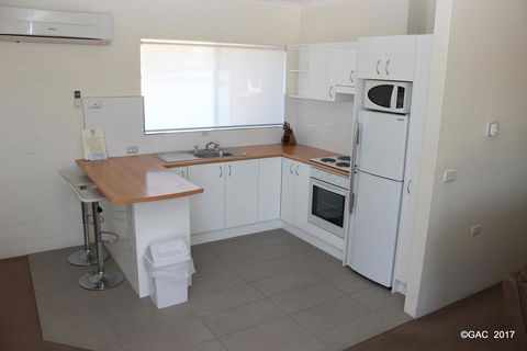 Mollymook Cove Apartments - Accommodation Whitsundays 12