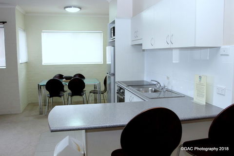 Mollymook Cove Apartments - Accommodation Whitsundays 24