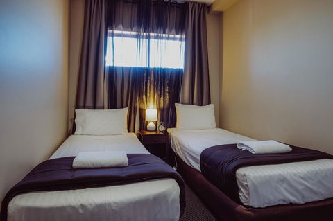 Crossroads Hotel - Accommodation Whitsundays 8