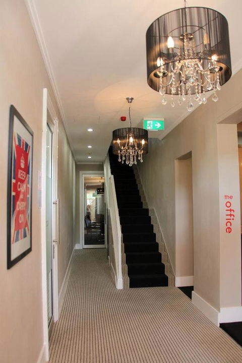 Crossroads Hotel - Accommodation Whitsundays 25