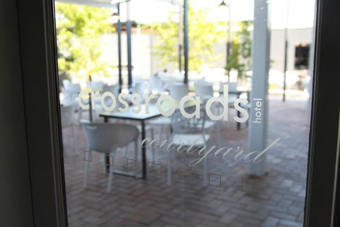 Crossroads Hotel - Accommodation Whitsundays 26