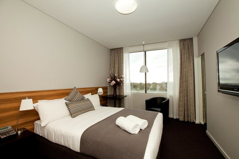 Metro Hotel Miranda - Accommodation Whitsundays 13