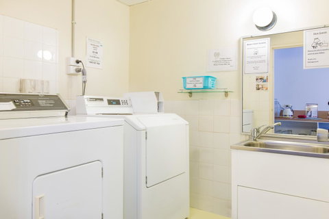 Metro Hotel Miranda - Accommodation Whitsundays 28