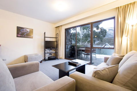 Lantern 1 Bedroom Balcony With Panoramic View - Accommodation Whitsundays 25