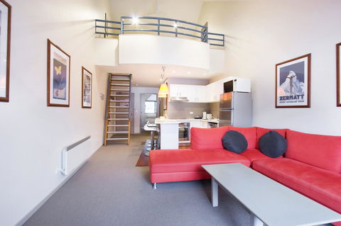 Lantern 1 Bedroom Balcony With Panoramic View - Accommodation Whitsundays 21