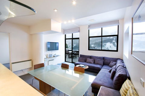Lantern 1 Bedroom Balcony With Panoramic View - Accommodation Whitsundays 14
