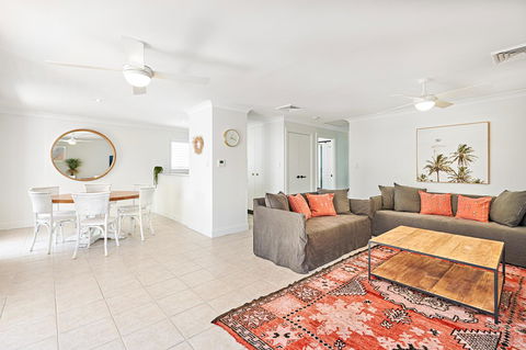 The Lord Byron - Accommodation Whitsundays 12