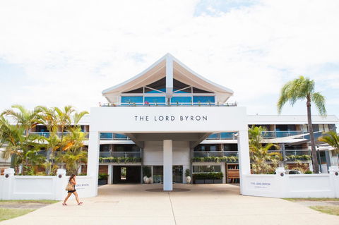 The Lord Byron - Accommodation Whitsundays 0