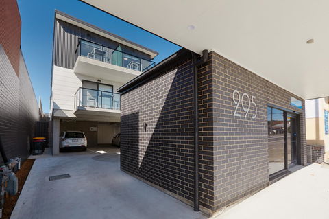 Alfred Apartments - Accommodation Whitsundays 2