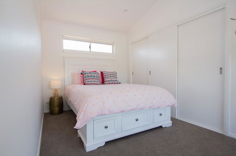 Stay In Mudgee The Grove, The Church, And Premium Private Homestead - Accommodation Whitsundays 5