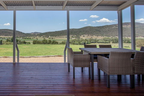 Stay In Mudgee The Grove, The Church, And Premium Private Homestead - Accommodation Whitsundays 2