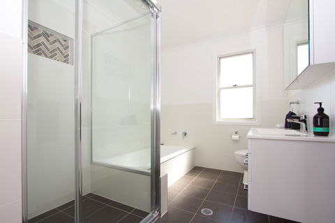 Stay In Mudgee The Grove, The Church, And Premium Private Homestead - Accommodation Whitsundays 4
