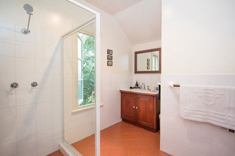 Stay In Mudgee The Grove, The Church, And Premium Private Homestead - Accommodation Whitsundays 23