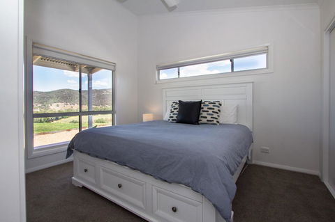 Stay In Mudgee The Grove, The Church, And Premium Private Homestead - Accommodation Whitsundays 6