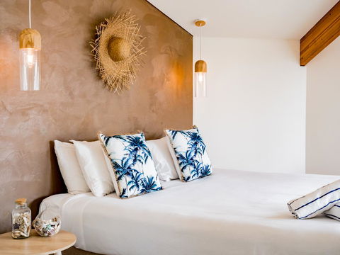 Waves Byron Bay - Accommodation Whitsundays 3