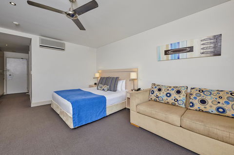 Waves Byron Bay - Accommodation Whitsundays 34