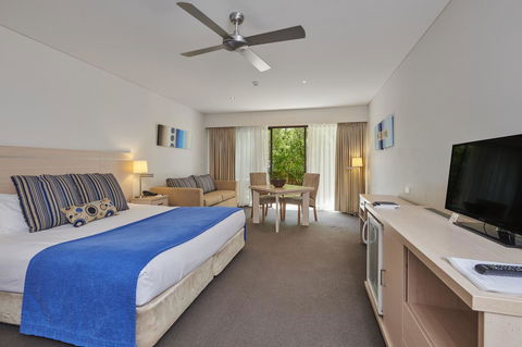 Waves Byron Bay - Accommodation Whitsundays 26
