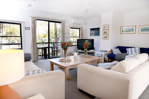 Refuge Cove On Pittwater - Accommodation Whitsundays 5