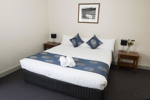 Banjo Paterson Inn - Accommodation Whitsundays 25
