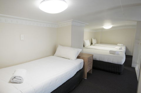 Banjo Paterson Inn - Accommodation Whitsundays 27