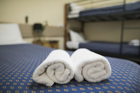 Banjo Paterson Inn - Accommodation Whitsundays 12