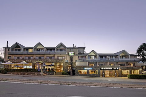 Banjo Paterson Inn - Accommodation Whitsundays 6