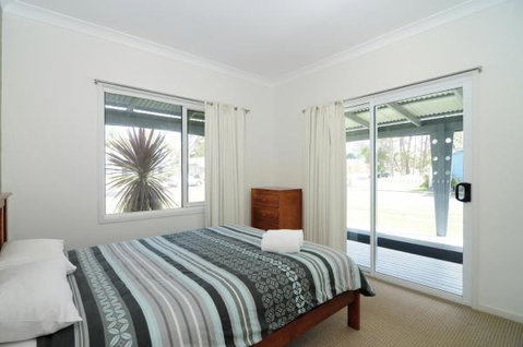 Huskisson Holiday Motel Cabins - Accommodation Whitsundays 28