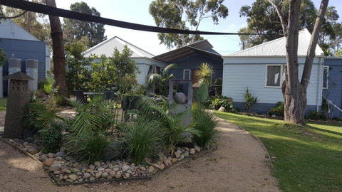 Huskisson Holiday Motel Cabins - Accommodation Whitsundays 33