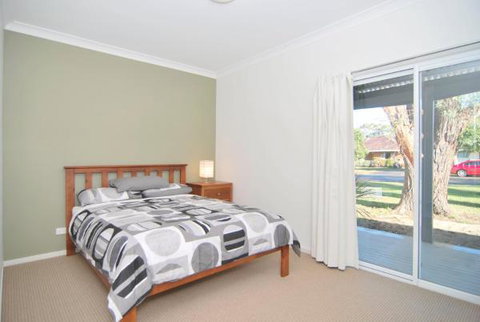 Huskisson Holiday Motel Cabins - Accommodation Whitsundays 30