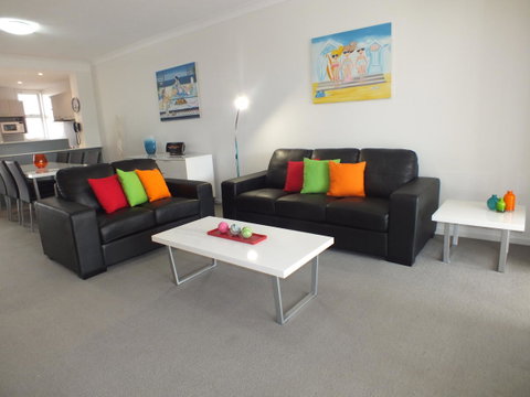 Pacific Marina Apartments - Accommodation Whitsundays 4