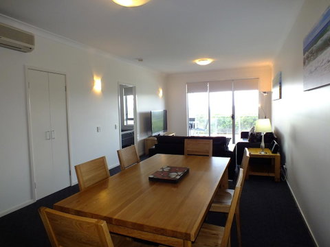 Pacific Marina Apartments - Accommodation Whitsundays 37